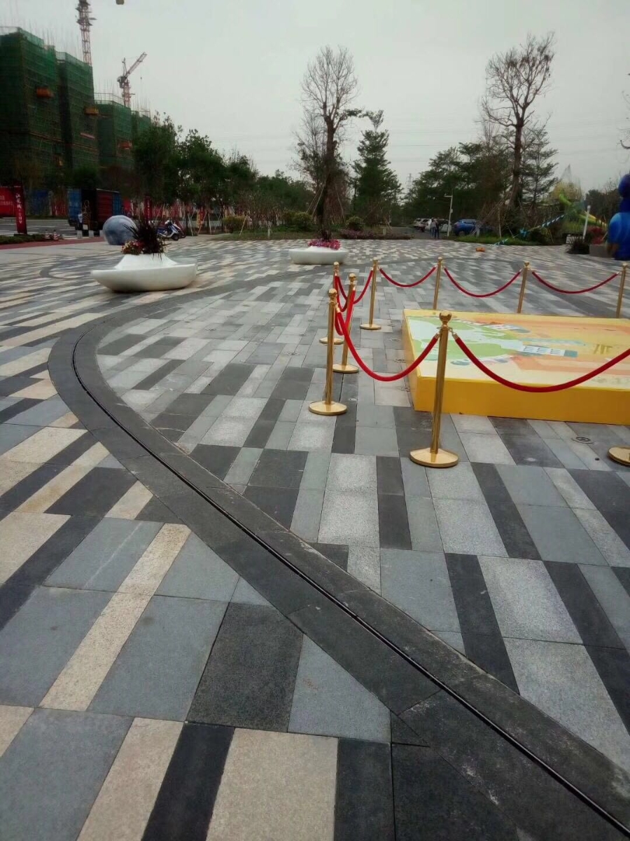 弧形不锈钢盖板